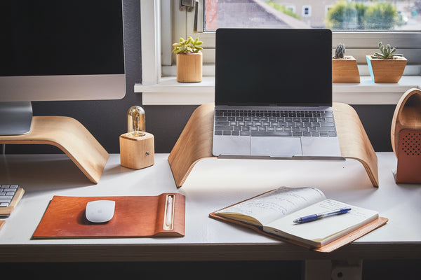 5 Reasons Why You Need to Keep Your Work and Personal Life Separate - With Practical Tips!